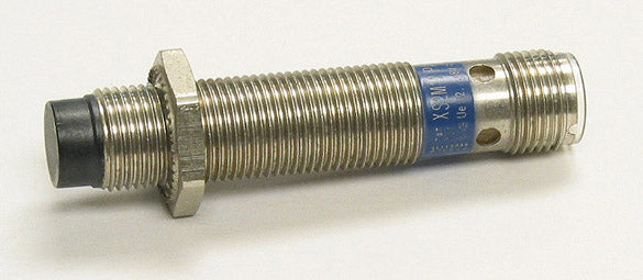 Telemecanique XS2M12PA370D Inductive Proximity Sensor