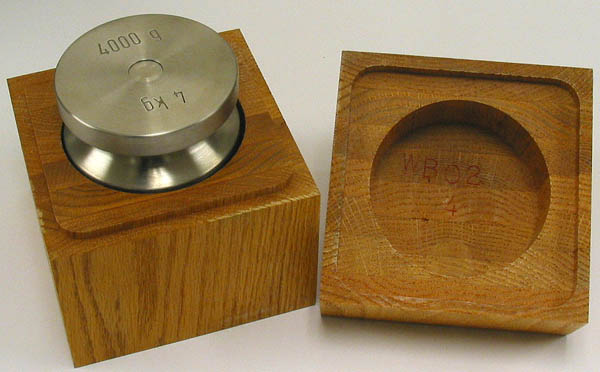 BW024  4000g Stainless Steel Calibration Weight