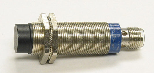Telemecanique XS2M18PA370D Inductive Proximity Sensor