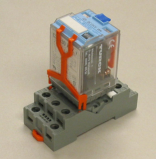 Turck C3-A30X  24 VDC 3PDT Relay