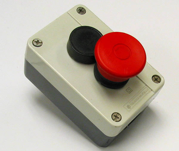 Square D / Telemecanique XAL-B02H7 / XEN-L1111 / XEN-L1211 Emergency Stop Control Station Enclosure with Push Button Reset